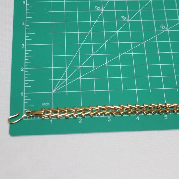 Vintage Gold Monet Chain Necklace - Picture 4 of 11